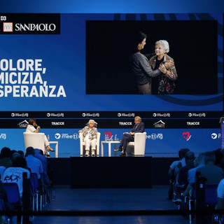Incontro tra due “sorelle di dolore” apre la 47^ edizione del Meeting di Rimini