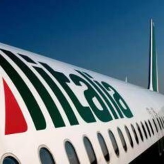 Alitalia, verso Naspi allungata: 3 anni ex dipendenti e 4 per i prossimi a pensione Alitalia, verso Naspi allungata: 3 anni ex dipendenti e 4 per i prossimi a pensione