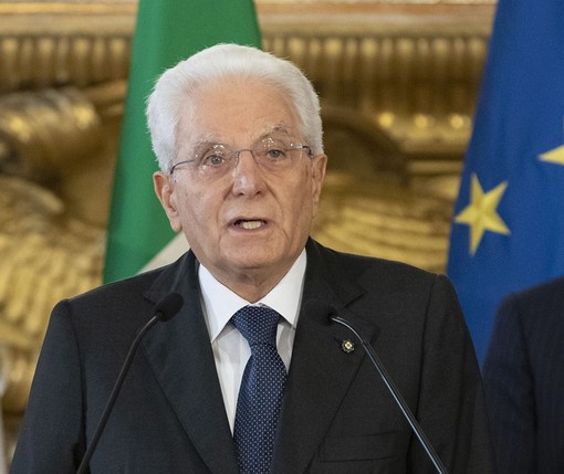 Lavoro, Mattarella “La questione salariale non può essere elusa” Lavoro, Mattarella “La questione salariale non può essere elusa”
