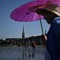 Caldo in Europa, in Italia 16 città in allerta. In Francia il giorno più caldo di sempre. Oms: "E' emergenza sanitaria" Caldo in Europa, in Italia 16 città in allerta. In Francia il giorno più caldo di sempre. Oms: "E' emergenza sanitaria"