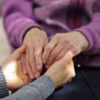 Lavoro, Inapp: "Donne caregiver 10% in più degli uomini" Lavoro, Inapp: "Donne caregiver 10% in più degli uomini"