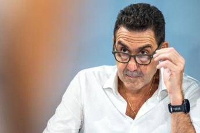 Vannacci perde quasi l'1%, crescono Fratelli d'Italia, Lega, Pd e M5S: il sondaggio Vannacci perde quasi l'1%, crescono Fratelli d'Italia, Lega, Pd e M5S: il sondaggio