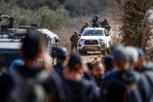 Attiviste italiane fermate in Cisgiordania. Farnesina: "Chiesti chiarimenti urgenti a Israele" Attiviste italiane fermate in Cisgiordania. Farnesina: "Chiesti chiarimenti urgenti a Israele"