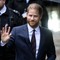 Harry torna a Londra senza Meghan e i figli: la decisione 'last minute' Harry torna a Londra senza Meghan e i figli: la decisione 'last minute'