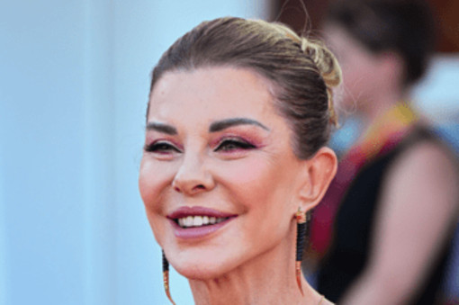 Alba Parietti critica Selvaggia Lucarelli: "Non potremmo mai essere amiche" Alba Parietti critica Selvaggia Lucarelli: "Non potremmo mai essere amiche"