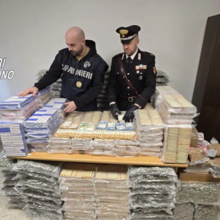Sequestrata nel Torinese quasi mezza tonnellata di droga, tre arresti