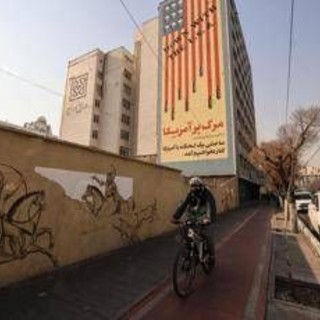 Iran, dai siti missilistici al programma nucleare: Pentagono presenta a Trump opzioni di attacco
