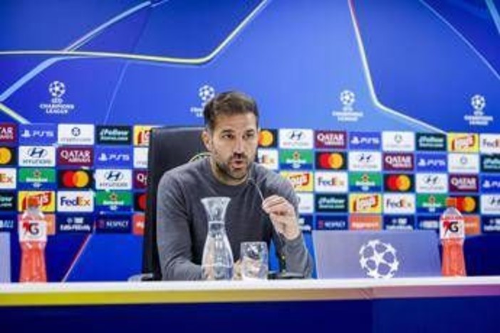 Fabregas sfida il Manchester United: "Sarà una serata storica, possiamo vincere se facciamo le cose come vanno fatte. Voglio restare a lungo con il Como"