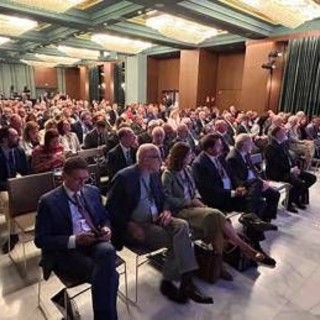 Manageritalia: "Serve un nuovo patto tra politica, imprese e manager per far ripartire la crescita' Manageritalia: "Serve un nuovo patto tra politica, imprese e manager per far ripartire la crescita'