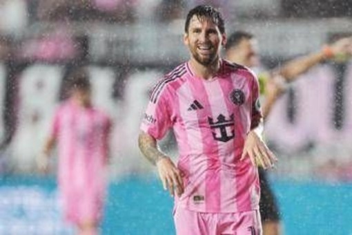 Messi, nessun ritiro: l'argentino rinnova con l'Inter Miami Messi, nessun ritiro: l'argentino rinnova con l'Inter Miami