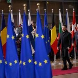 Ucraina, Ue approva nuove sanzioni contro la Russia. Zelensky: "Più pressione per cessate il fuoco" Ucraina, Ue approva nuove sanzioni contro la Russia. Zelensky: "Più pressione per cessate il fuoco"