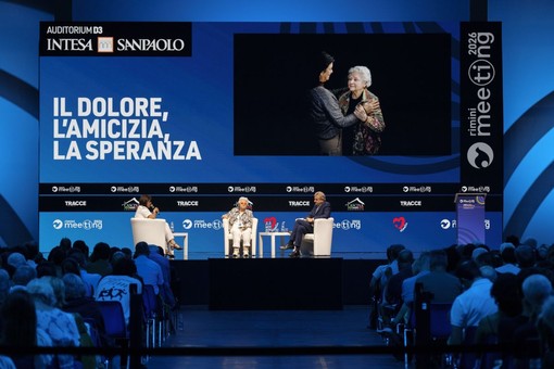 Incontro tra due “sorelle di dolore” apre la 47^ edizione del Meeting di Rimini