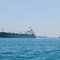 Petroliera colpita da tre proiettili nello Stretto di Hormuz, nessuna vittima Petroliera colpita da tre proiettili nello Stretto di Hormuz, nessuna vittima