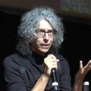 Tumori, pianista Allevi: "Un film difficile e liberatorio che immortala la mia filosofia" Tumori, pianista Allevi: "Un film difficile e liberatorio che immortala la mia filosofia"