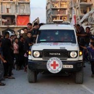 Gaza, identificato il corpo dell'ostaggio restituito da Hamas: è il 75enne Eliyahu Margalit Gaza, identificato il corpo dell'ostaggio restituito da Hamas: è il 75enne Eliyahu Margalit