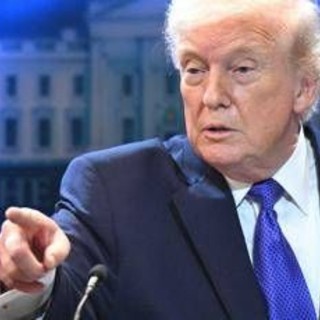 Usa-Iran, attacco americano contro barche e siti di missili. Trump: "Uranio sarà distrutto" Usa-Iran, attacco americano contro barche e siti di missili. Trump: "Uranio sarà distrutto"