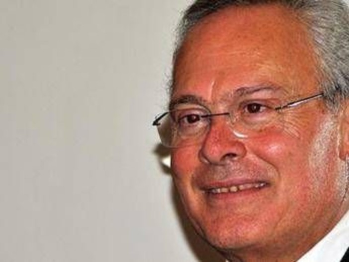 Morto Santi Trimboli, volto noto Tgr Calabria e '90esimo minuto': aveva 80anni Morto Santi Trimboli, volto noto Tgr Calabria e '90esimo minuto': aveva 80anni