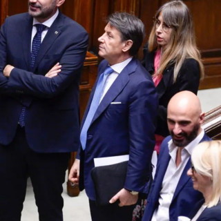 Conte “Legge elettorale vestito per rimanere incollati alle poltrone”