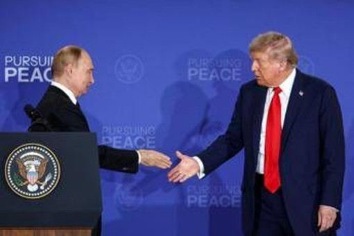 Russia e Usa più vicini, l'idea di Mosca: un tunnel tra Stretto di Bering e Alaska per collegarli Russia e Usa più vicini, l'idea di Mosca: un tunnel tra Stretto di Bering e Alaska per collegarli