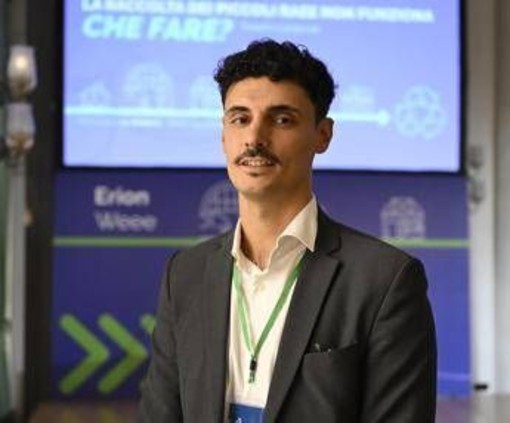 Rifiuti, Bulone (Coop Lombardia): "Iniziativa su piccoli Raee un successo" Rifiuti, Bulone (Coop Lombardia): "Iniziativa su piccoli Raee un successo"
