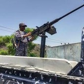 Attacco Houthi in Arabia Saudita, 13 civili feriti. Pentagono smentisce Trump su carenza munizioni Attacco Houthi in Arabia Saudita, 13 civili feriti. Pentagono smentisce Trump su carenza munizioni