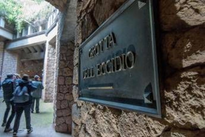 Fosse Ardeatine, La Russa: "Crimine nazista che richiama tutti al dovere della memoria"