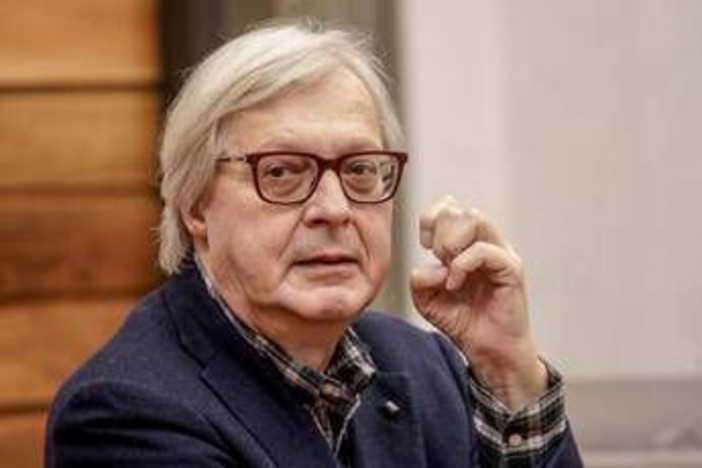 Sgarbi è in miglioramento, resta in terapia intensiva al Gemelli in prognosi riservata Sgarbi è in miglioramento, resta in terapia intensiva al Gemelli in prognosi riservata