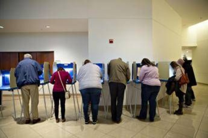 Midterm, il deputato italo-americano Rulli: "Non credo all'onda blu, Meloni tornerà la migliore amica degli Usa" Midterm, il deputato italo-americano Rulli: "Non credo all'onda blu, Meloni tornerà la migliore amica degli Usa"