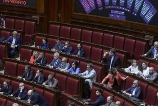 Giustizia, via libera della Camera alla riforma con 243 sì e 109 no. Tensione in Aula e seduta sospesa Giustizia, via libera della Camera alla riforma con 243 sì e 109 no. Tensione in Aula e seduta sospesa