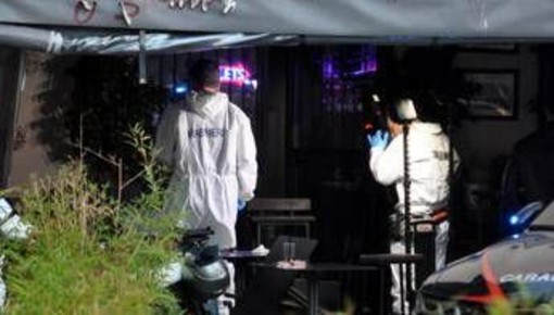 Ragazzo ucciso a Palermo, prima notte in carcere per presunto killer. Perizia balistica su arma sequestrata Ragazzo ucciso a Palermo, prima notte in carcere per presunto killer. Perizia balistica su arma sequestrata