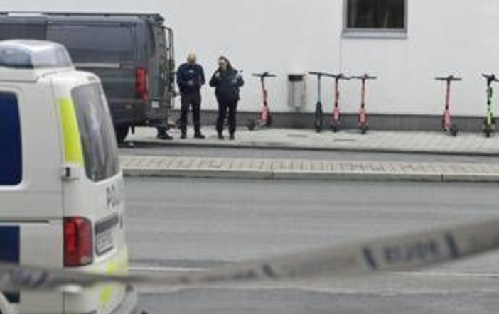 Polonia, nuovo attacco con coltello a scuola: 15enne uccide una donna