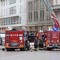 Milano, incendio in un palazzo vicino Rinascente in piazza Duomo: alta nube di fumo Milano, incendio in un palazzo vicino Rinascente in piazza Duomo: alta nube di fumo