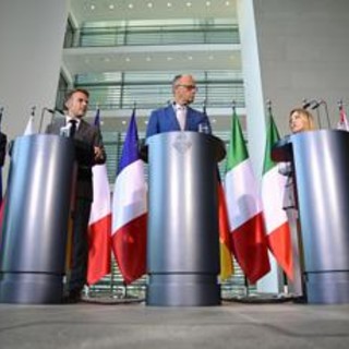 Nato, unità e più Europa nei cinque punti del summit E5 con Meloni