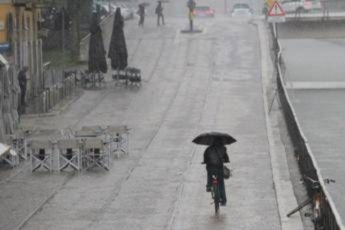 Piogge e temporali in arrivo sull'Italia, allerta meteo oggi: regioni colpite Piogge e temporali in arrivo sull'Italia, allerta meteo oggi: regioni colpite