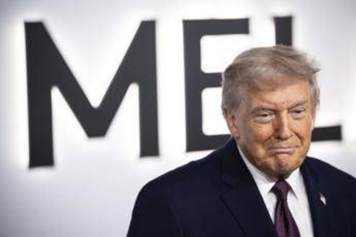 Trump indaga 60 Paesi per 'lavoro forzato': ci sono anche Ue, Regno Unito e Canada