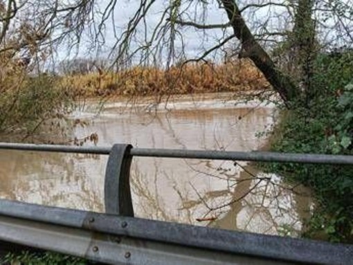 Maltempo Roma, esonda Aniene all'altezza di Ponte Mammolo: evacuata una famiglia Maltempo Roma, esonda Aniene all'altezza di Ponte Mammolo: evacuata una famiglia