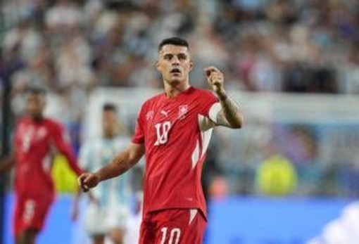 Xhaka ammette la frode sul pass Covid, niente Nazionale: rischia carcere e lunga squalifica Xhaka ammette la frode sul pass Covid, niente Nazionale: rischia carcere e lunga squalifica