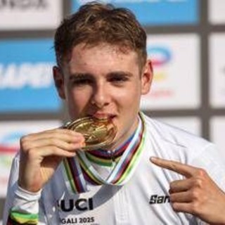 Chi è Lorenzo Mark Finn, il 18enne italiano che ha vinto i Mondiali di ciclismo U23