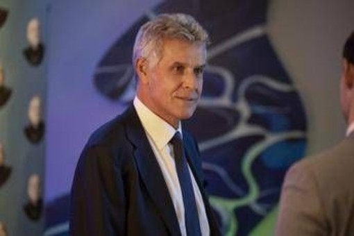 È morto Pierre Deny, star di 'Emily in Paris': aveva 69 anni È morto Pierre Deny, star di 'Emily in Paris': aveva 69 anni