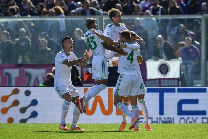 La Roma vince anche a Firenze e resta in vetta La Roma vince anche a Firenze e resta in vetta