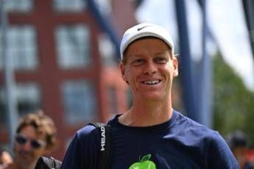 Sinner torna al lavoro per battere Alcaraz: l'allenamento (senza racchetta) di Jannik Sinner torna al lavoro per battere Alcaraz: l'allenamento (senza racchetta) di Jannik