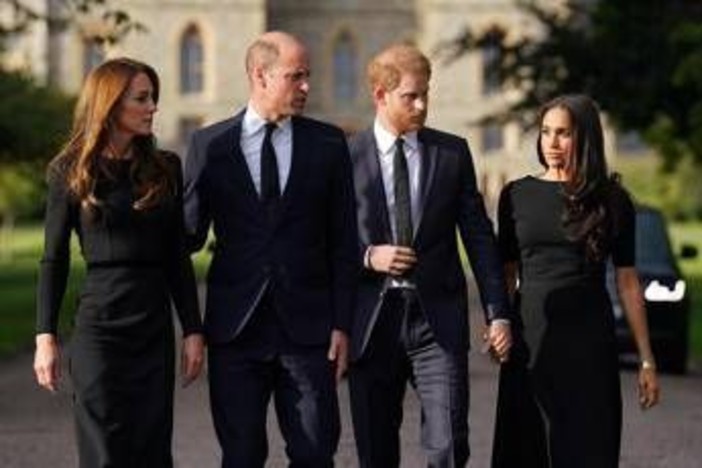 Fra William e Harry per ora regna il silenzio, riconciliazione sarà lenta Fra William e Harry per ora regna il silenzio, riconciliazione sarà lenta 