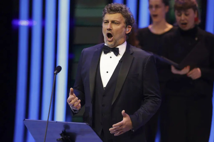 Dall’Opera al jazz, su Tivùsat si celebrano le più grandi voci del momento