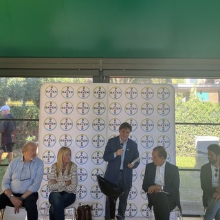 Tumore prostata, Bayer Italia porta la prevenzione sul campo da padel