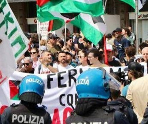 Blitz proPal all'Università di Pisa, docente finisce al pronto soccorso Blitz proPal all'Università di Pisa, docente finisce al pronto soccorso