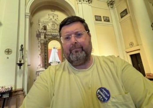 "Mi portano in carcere perché scrivo su Facebook": la denuncia di Mario Adinolfi "Mi portano in carcere perché scrivo su Facebook": la denuncia di Mario Adinolfi