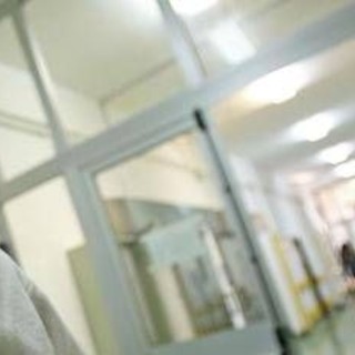 Napoli, donna incinta viene dimessa: torna in ospedale e muore insieme alla bimba Napoli, donna incinta viene dimessa: torna in ospedale e muore insieme alla bimba