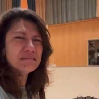 Flotilla bloccata da Israele, Elisa in lacrime Flotilla bloccata da Israele, Elisa in lacrime