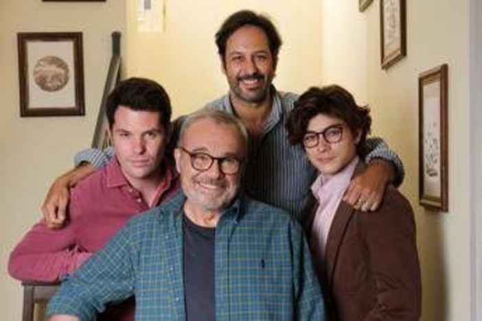 Dall'omaggio a Fassari ai grandi assenti, il ritorno dei Cesaroni divide i fan sui social