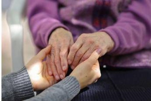 Lavoro, Inapp: "Donne caregiver 10% in più degli uomini" Lavoro, Inapp: "Donne caregiver 10% in più degli uomini"